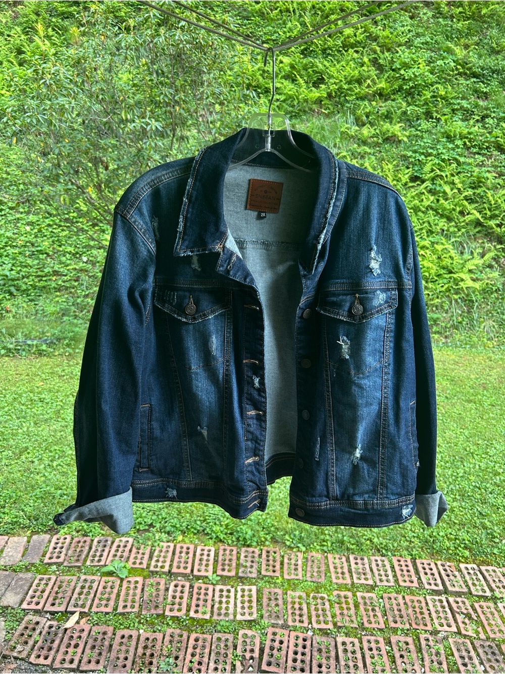 Enjean 2X women’s distressed dark denim jacket
